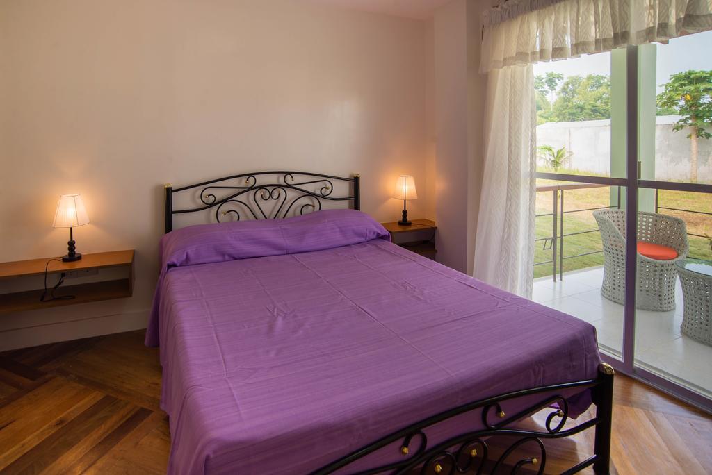 Oasi Fiore Bed & Breakfast Panglao Exterior photo